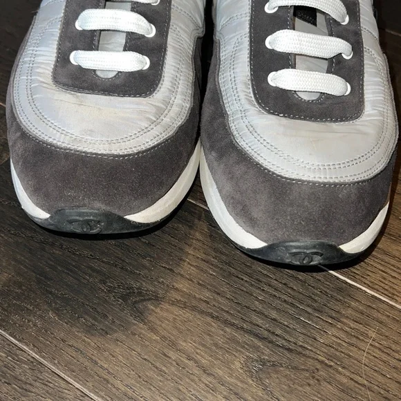 CHANEL Black and Gray Men's CC Logo Low-Top Sneakers - Picture 2 of 12